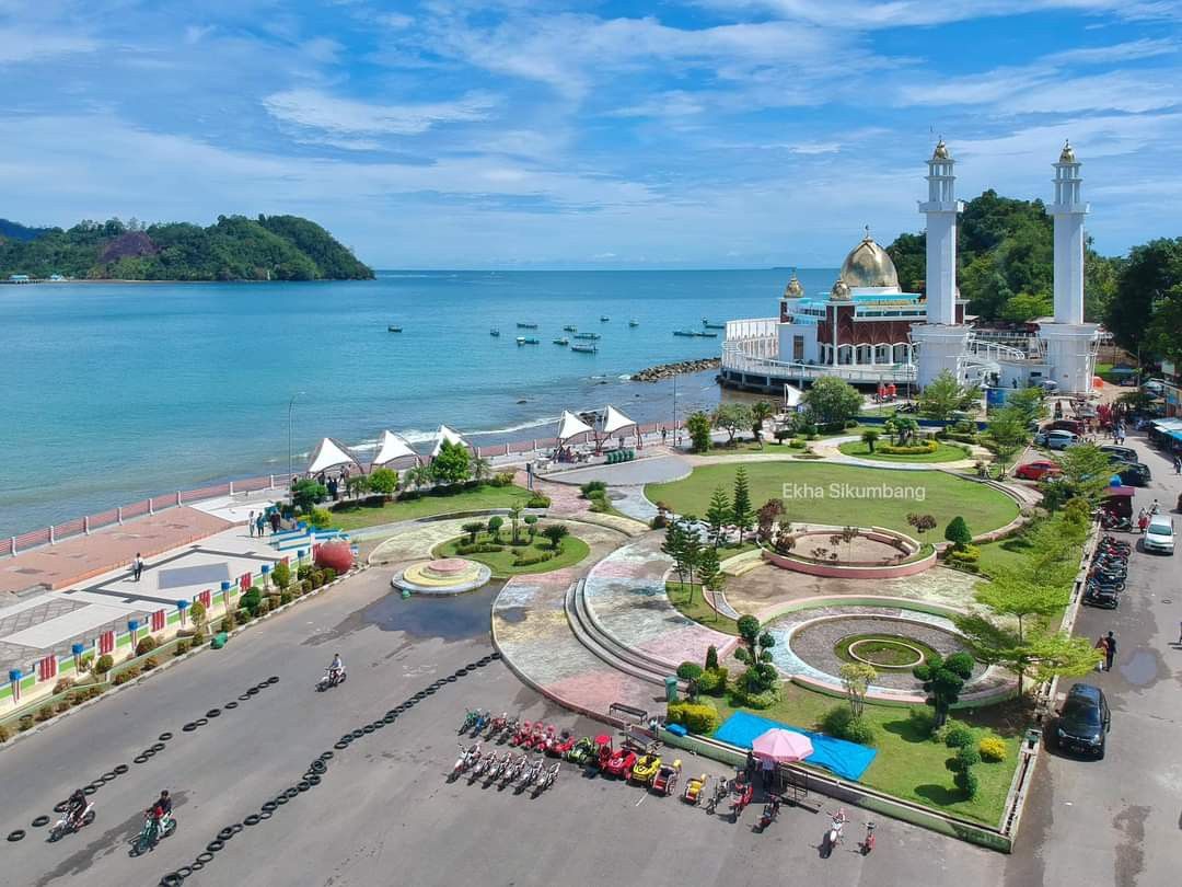 Explore Pantai Carocok 360°